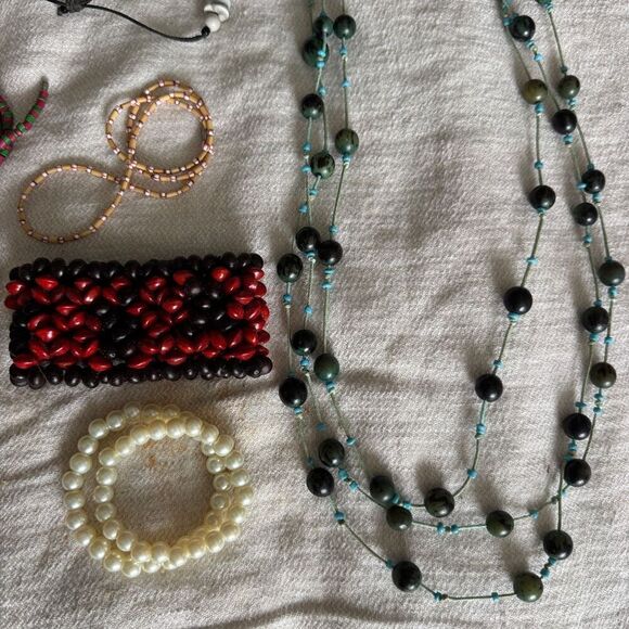 Lot Mixed Beads, Glitters, Jewelry Making set, Necklaces, Bracelets, Pearls - Picture 5 of 8